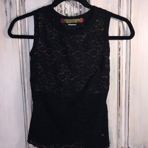 Cookie Cami Build-in-Bra Black Lace Sleeveless Crew Neck Cami Small
